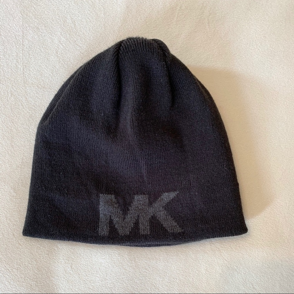 NWOT MK reversible knitted beanie hat